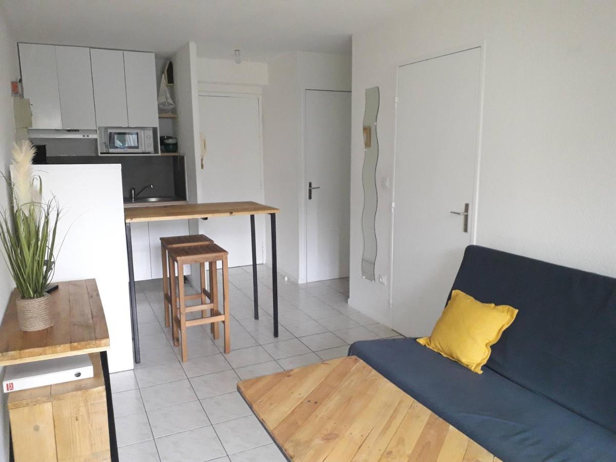 Le Venizio - Classe 2 Etoiles - T2 Climatise, Avec Terrasse, Parking, Pret De Velos, 10 Minutes A Pied Gare Et Centre Ville Sete Bagian luar foto